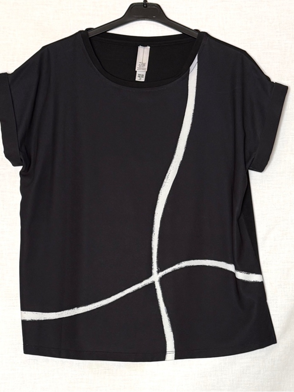 MarlaWynne XS Black Short Sleeve Top with White Abstract Curves